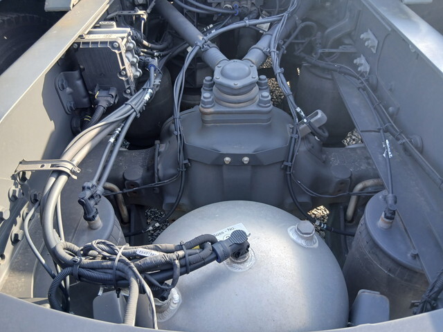 ボルボボルボFHトレーラーヘッド（トラクターヘッド）大型（10t）[写真24]