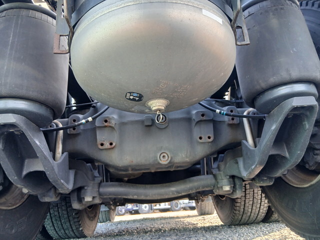 ボルボボルボFHトレーラーヘッド（トラクターヘッド）大型（10t）[写真27]