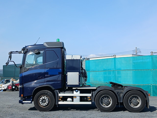 ボルボボルボFHトレーラーヘッド（トラクターヘッド）大型（10t）[写真07]