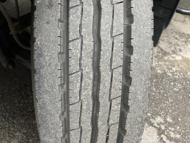 日野デュトロアルミバン小型（2t・3t）[写真12]