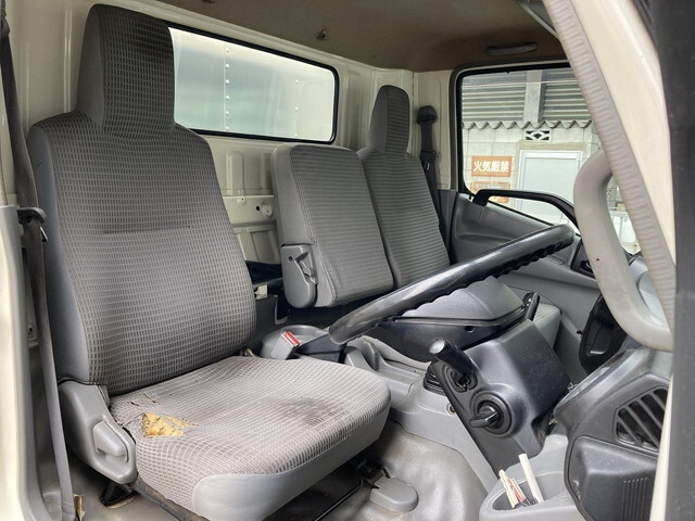 日野デュトロアルミバン小型（2t・3t）[写真14]