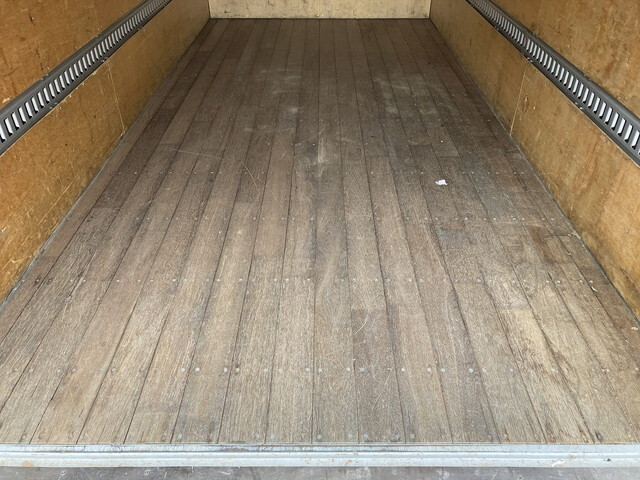 日野デュトロアルミバン小型（2t・3t）[写真18]