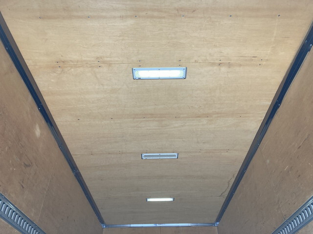 日野デュトロアルミバン小型（2t・3t）[写真19]