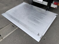 日野デュトロアルミバン小型（2t・3t）[写真05]