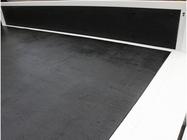 いすゞエルフ平ボディ小型（2t・3t）[写真14]