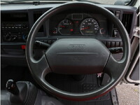 いすゞエルフ平ボディ小型（2t・3t）[写真22]