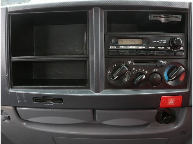 いすゞエルフ平ボディ小型（2t・3t）[写真25]