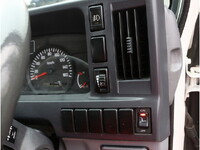 いすゞエルフ平ボディ小型（2t・3t）[写真28]