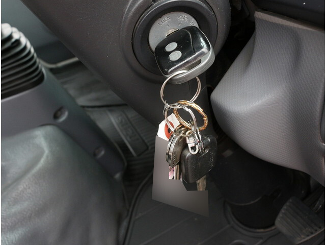 いすゞエルフ平ボディ小型（2t・3t）[写真28]