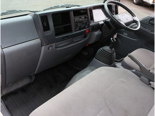 いすゞエルフ平ボディ小型（2t・3t）[写真29]