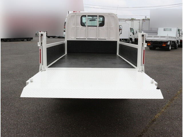 いすゞエルフ平ボディ小型（2t・3t）[写真08]