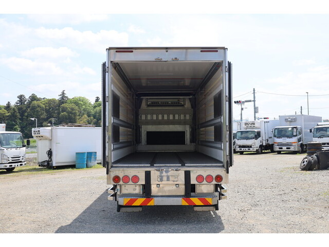 三菱ふそうファイター冷凍車（冷蔵車）中型（4t）[写真14]
