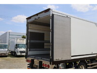 三菱ふそうファイター冷凍車（冷蔵車）中型（4t）[写真16]