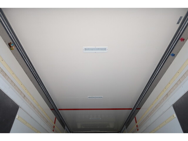 三菱ふそうファイター冷凍車（冷蔵車）中型（4t）[写真20]