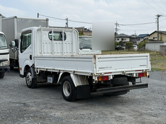 日産アトラス平ボディ小型（2t・3t）[写真02]