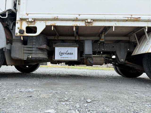 日産アトラス平ボディ小型（2t・3t）[写真20]