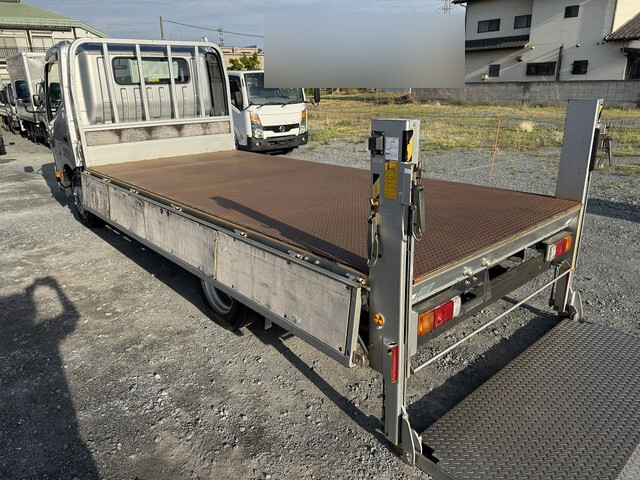 トヨタダイナ平ボディ中型（4t）[写真12]