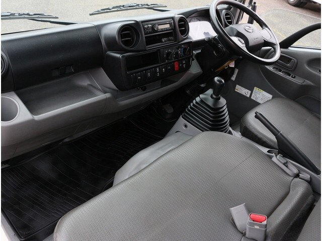 日野デュトロダンプ小型（2t・3t）[写真28]