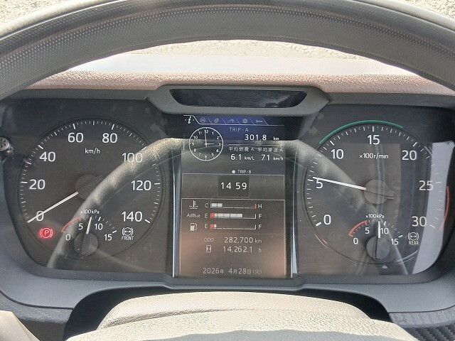 日野レンジャーアルミウイング中型（4t）[写真18]