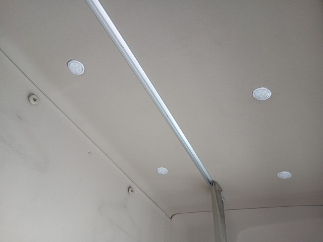 日野レンジャーアルミウイング中型（4t）[写真25]