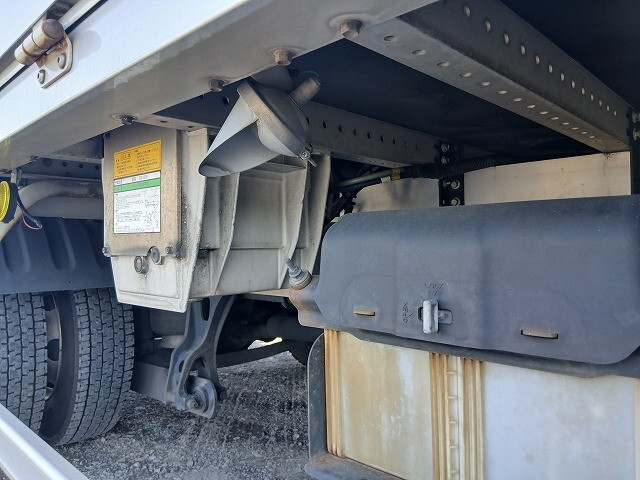 日野レンジャーアルミウイング中型（4t）[写真29]