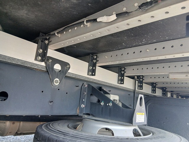 日野レンジャーアルミウイング中型（4t）[写真37]