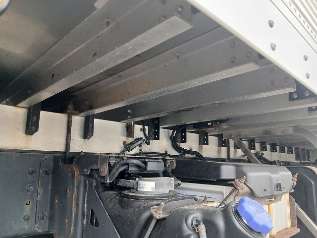 日野プロフィア冷凍車（冷蔵車）大型（10t）[写真35]