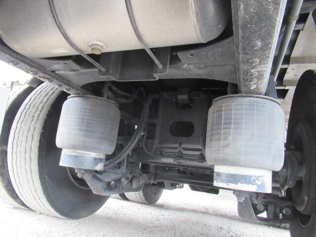 日野プロフィアアルミウイング大型（10t）[写真19]