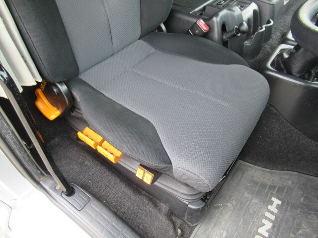 日野プロフィアアルミウイング大型（10t）[写真24]