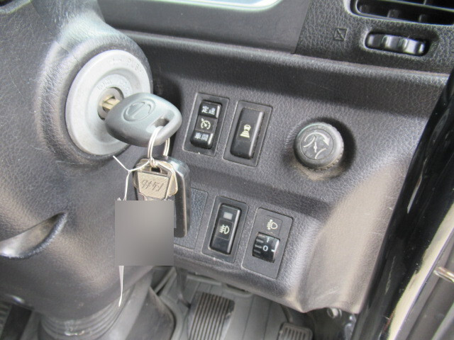 日野プロフィアアルミウイング大型（10t）[写真33]