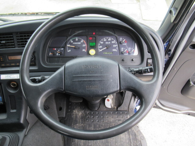 いすゞギガアルミブロック大型（10t）[写真29]