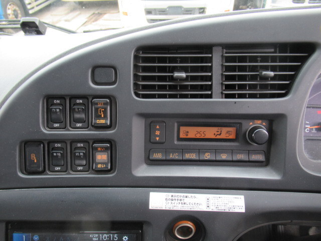 いすゞギガアルミブロック大型（10t）[写真31]