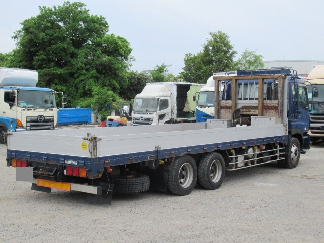 いすゞギガアルミブロック大型（10t）[写真04]