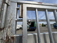 いすゞエルフ平ボディ小型（2t・3t）[写真11]