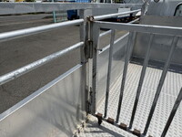 いすゞエルフ平ボディ小型（2t・3t）[写真13]