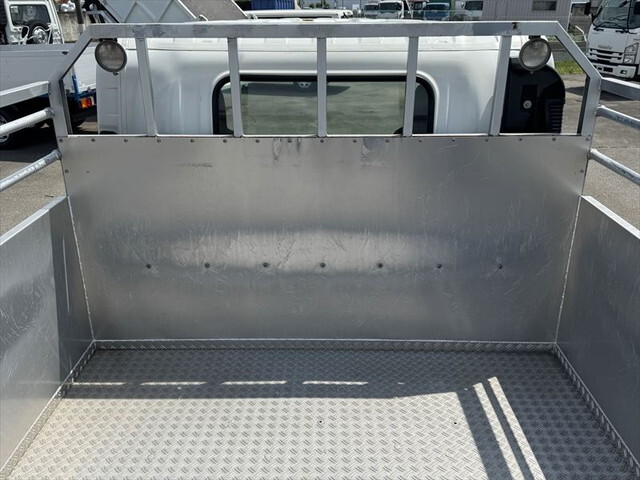 いすゞエルフ平ボディ小型（2t・3t）[写真13]