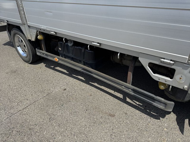 いすゞエルフ平ボディ小型（2t・3t）[写真18]