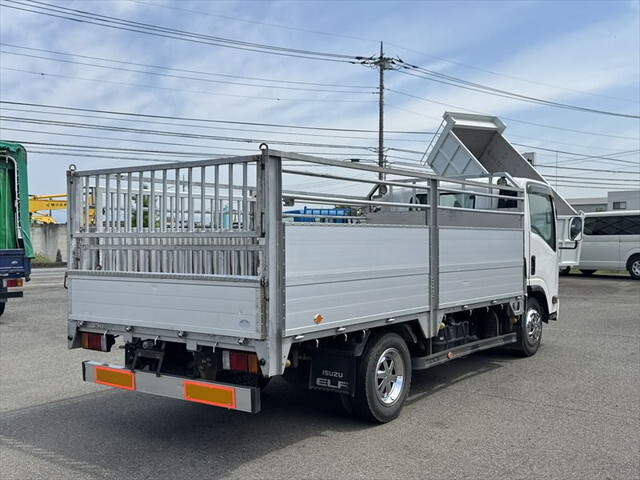 いすゞエルフ平ボディ小型（2t・3t）[写真03]
