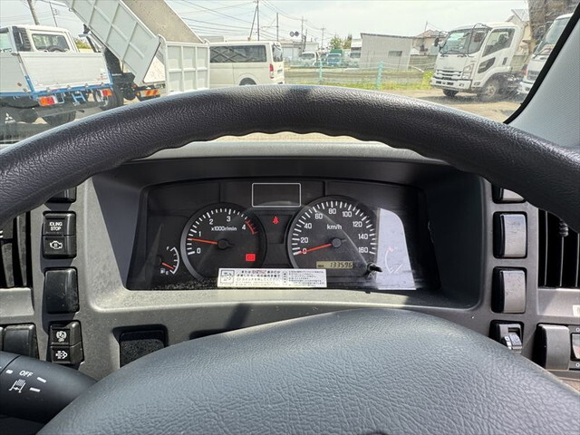 いすゞエルフ平ボディ小型（2t・3t）[写真39]