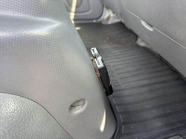 いすゞエルフ平ボディ小型（2t・3t）[写真40]