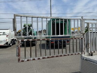 いすゞエルフ平ボディ小型（2t・3t）[写真07]