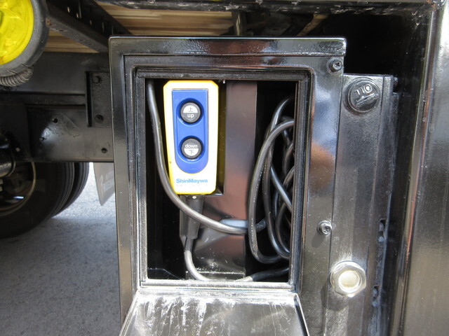 日野デュトロパネルバン小型（2t・3t）[写真36]