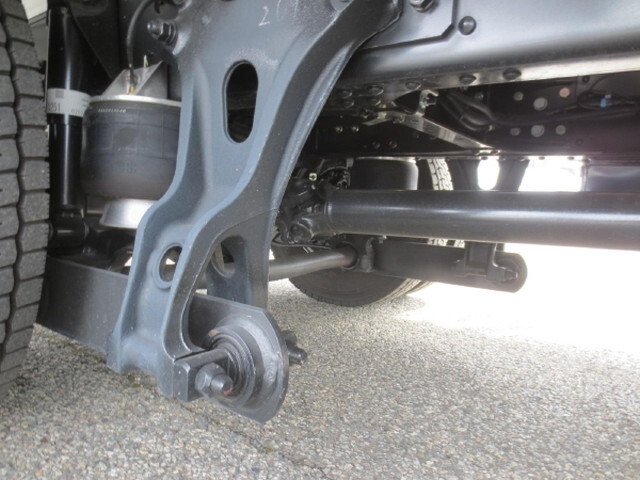 日野レンジャー冷凍車（冷蔵車）中型（4t）[写真16]