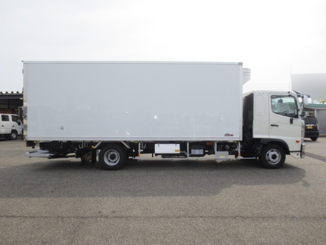 日野レンジャー冷凍車（冷蔵車）中型（4t）[写真07]