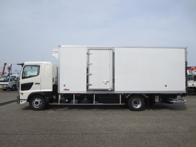 日野レンジャー冷凍車（冷蔵車）中型（4t）[写真08]