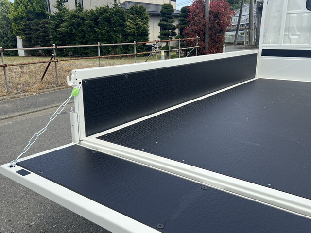 トヨタトヨエース平ボディ小型（2t・3t）[写真10]