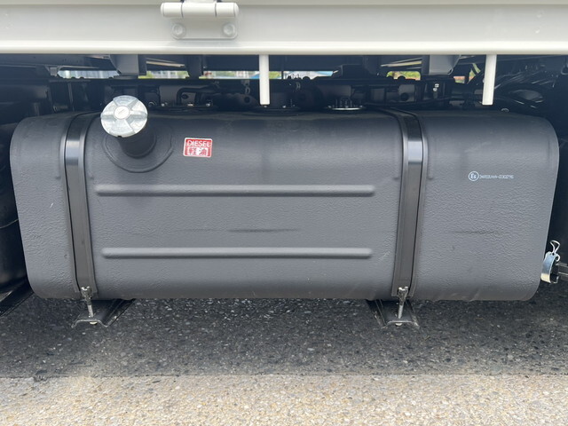 トヨタトヨエース平ボディ小型（2t・3t）[写真15]