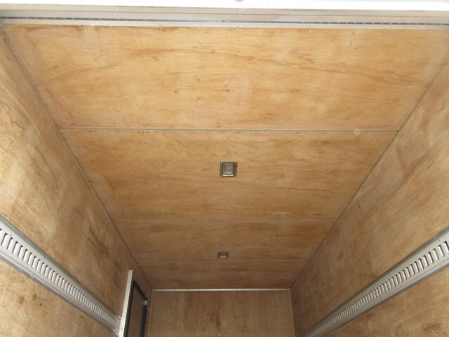 トヨタトヨエースアルミバン小型（2t・3t）[写真11]