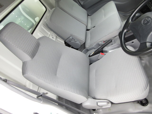 トヨタトヨエースアルミバン小型（2t・3t）[写真14]