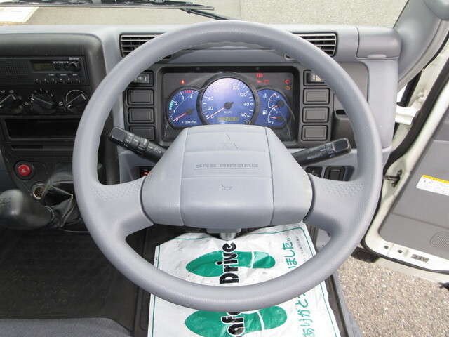 三菱ふそうキャンターアルミバン小型（2t・3t）[写真23]